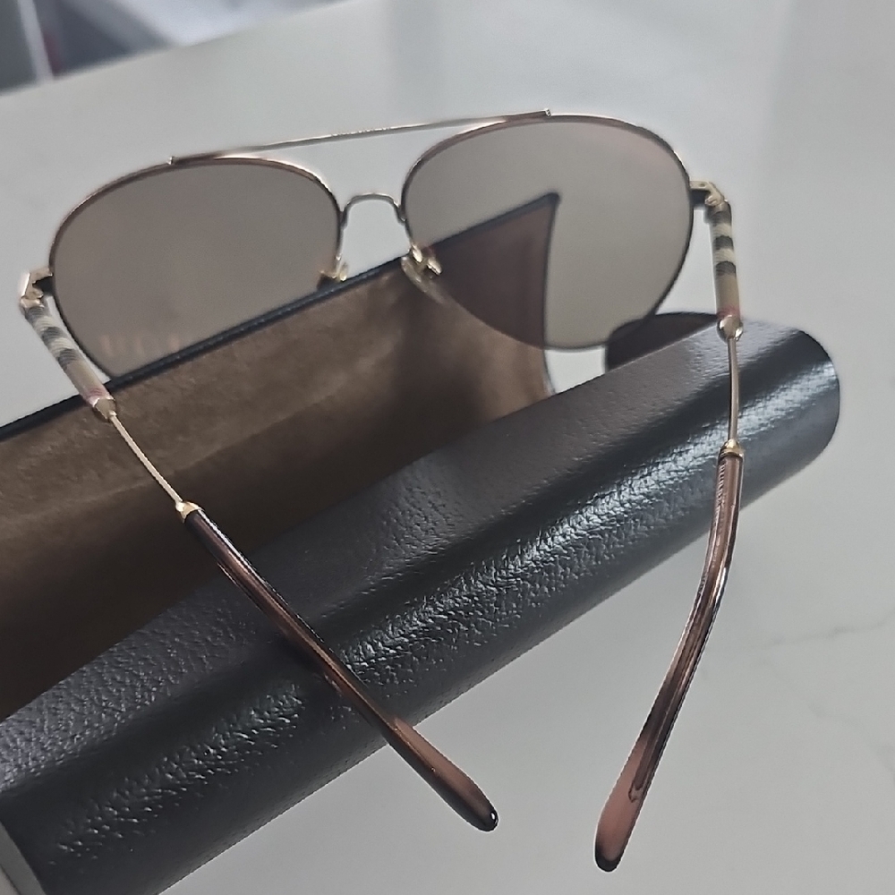 Burberry Gold Aviator Sunglasses with Black Case - Picture 12 of 13